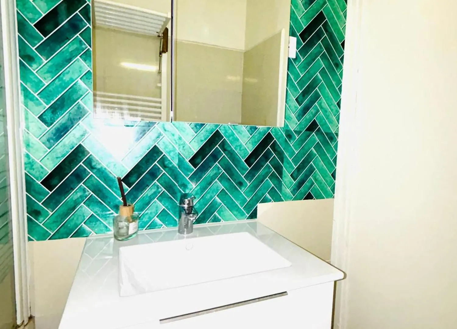 Best Inn Ponthieu Párizs Apartman