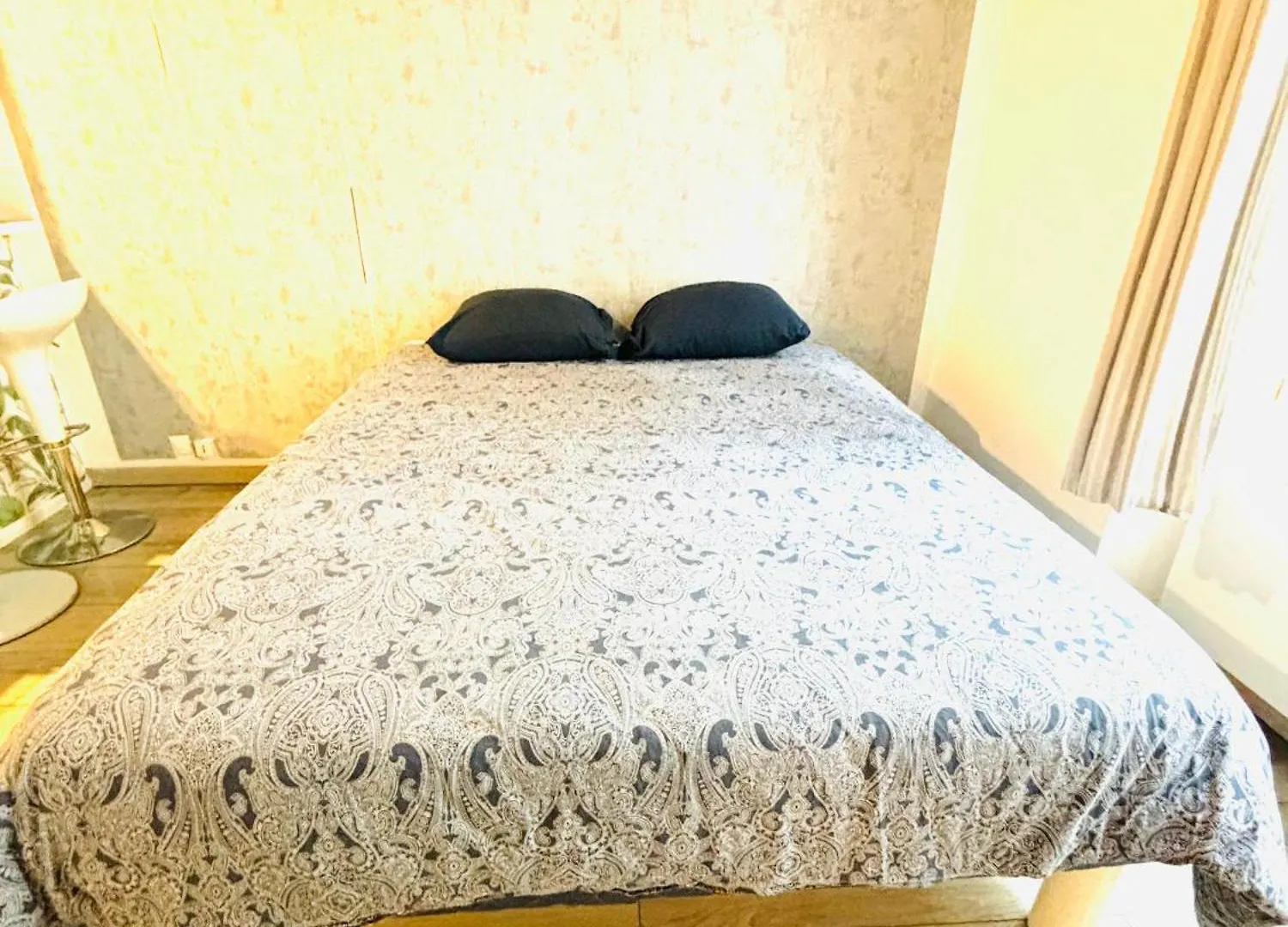 Best Inn Ponthieu Párizs Apartman
